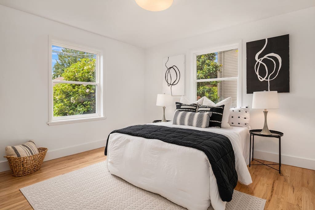 Upstaging Seattle — Essential collection